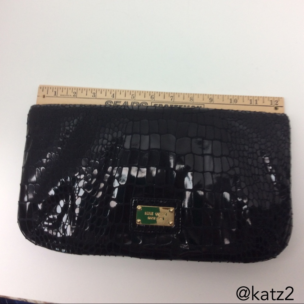 Nine West Black Reptile-look Fold Em Clutch - Picture 7 of 9